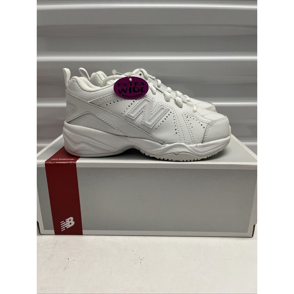 New Balance 624 White Lace Up Leather Uniform Shoes SZ 13 X Wide Big Kid